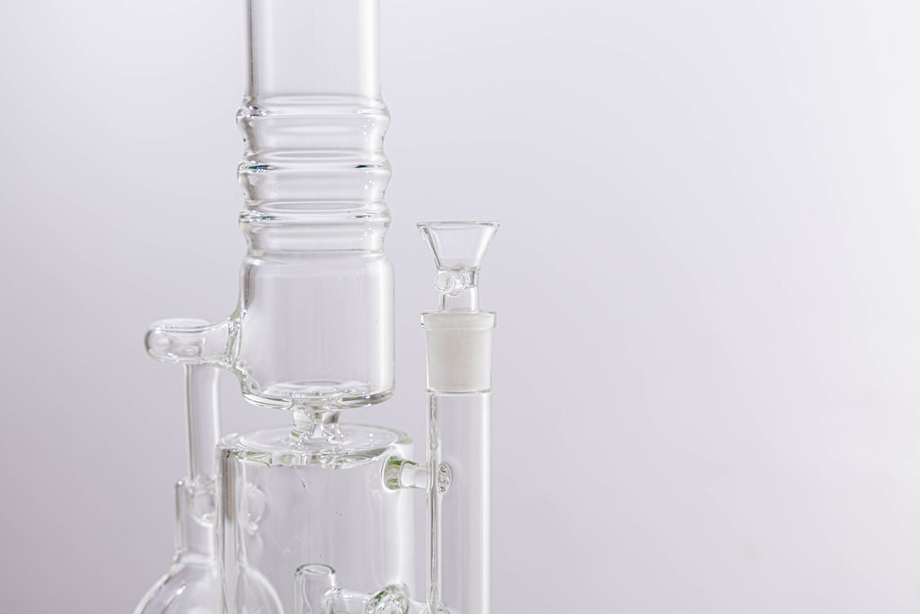 Premium Thick Glass Water Pipe with Dual Percolators – Green Accent
